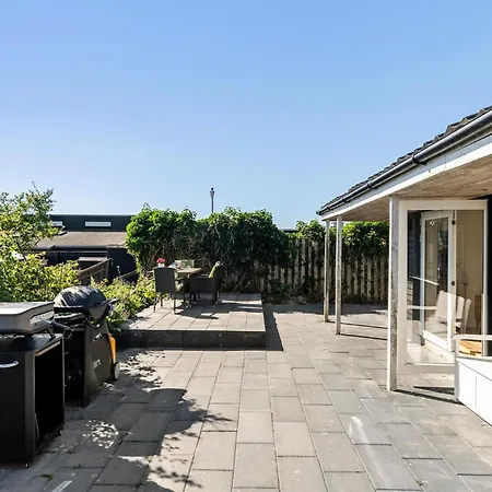 Holiday home Awesome In With House Sea View
