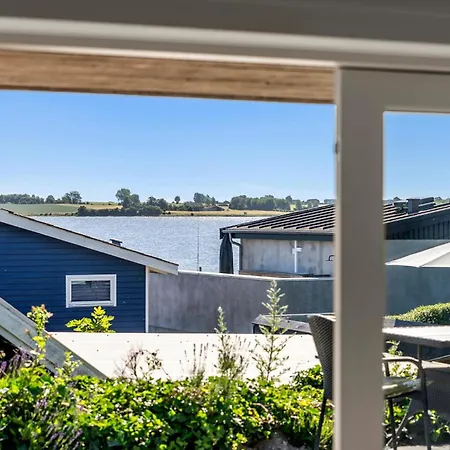 Awesome In With House Sea View Holiday home Munkebo